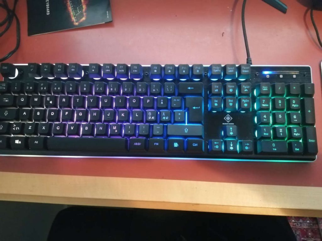 Deltaco Running RGB Gaming Keyboard GAM021RGB Nördliv